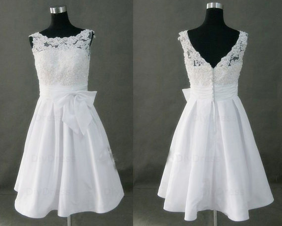 High Neck Princess White Lace Bodice Taffeta Skirt Short Wedding Dress V Back Bow Mini Length Bridal Wedding Gowns Off The Shoulder Open Back